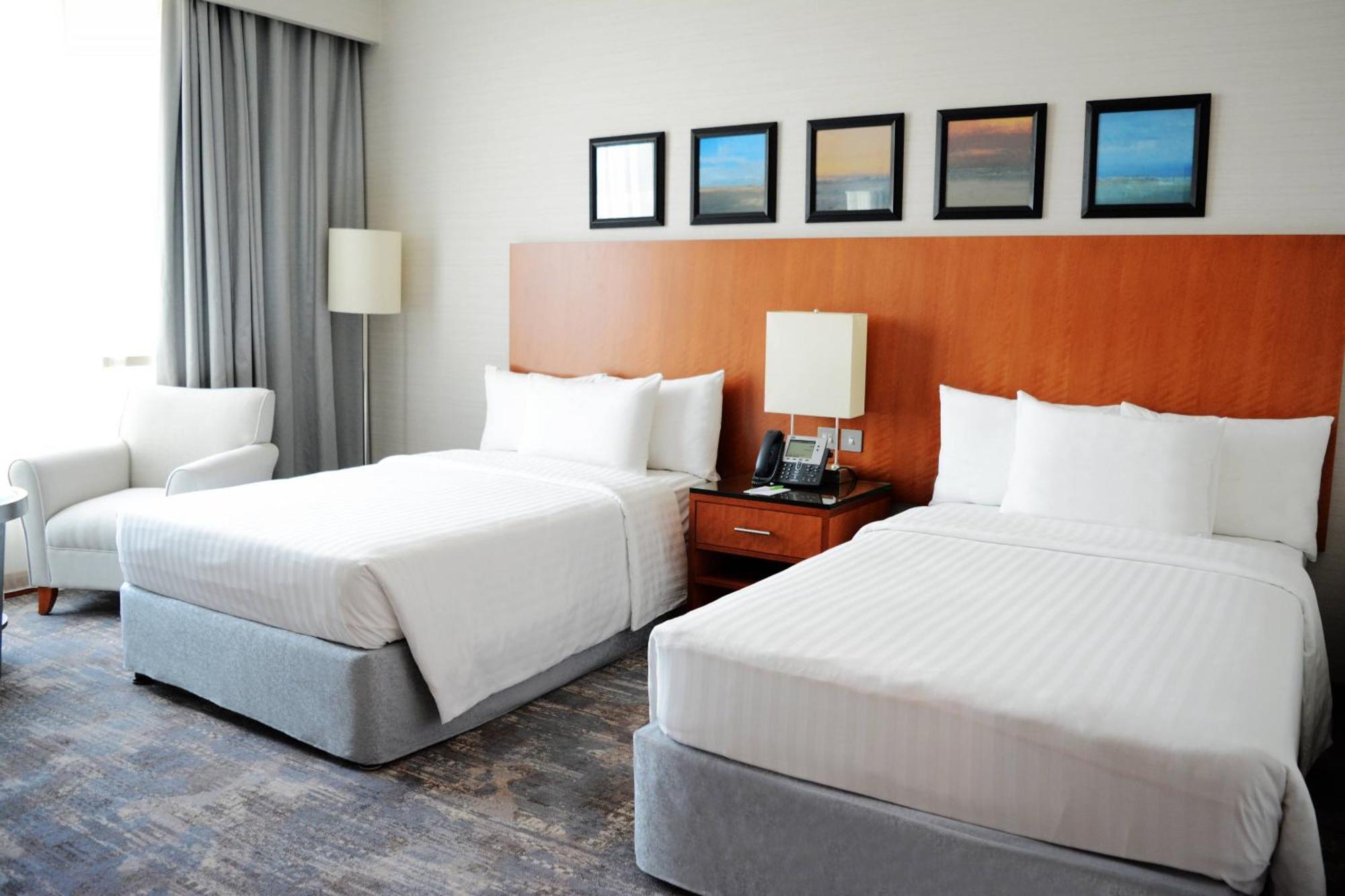 Courtyard By Marriott Кувейт Экстерьер фото